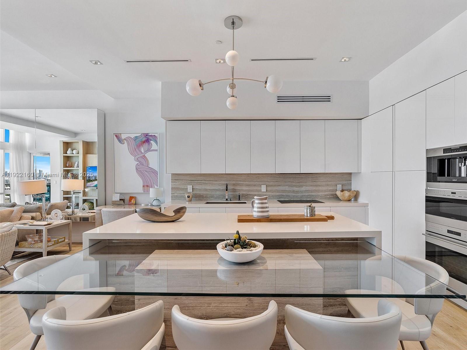 image 1 Hotel & Homes21