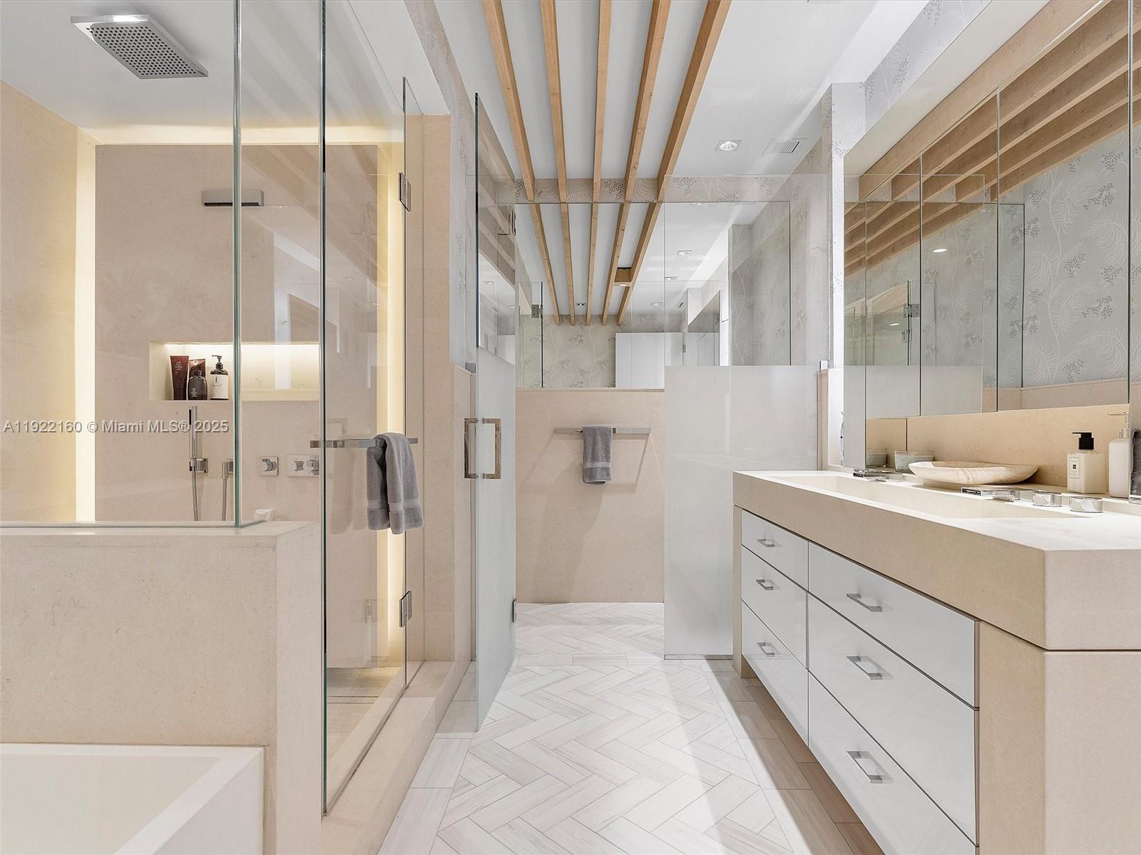 image 1 Hotel & Homes51