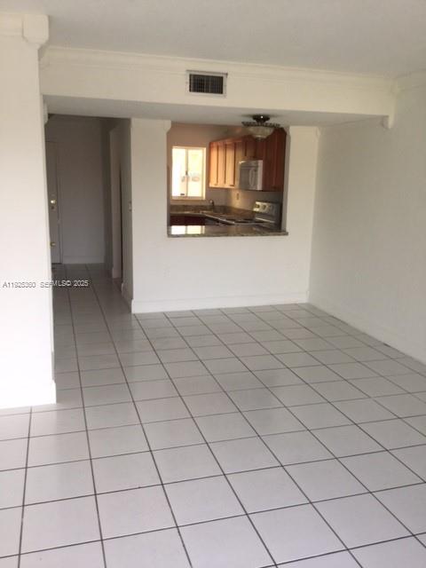 2780 W 76th St #205 Hialeah, FL 33016