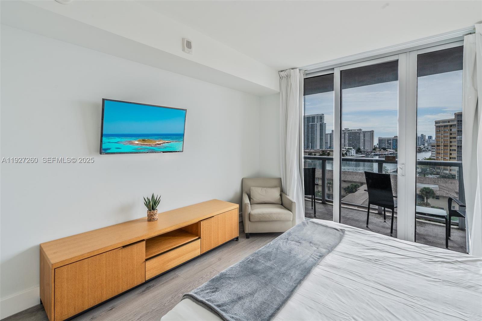 image Beachwalk Hotel & Residences13