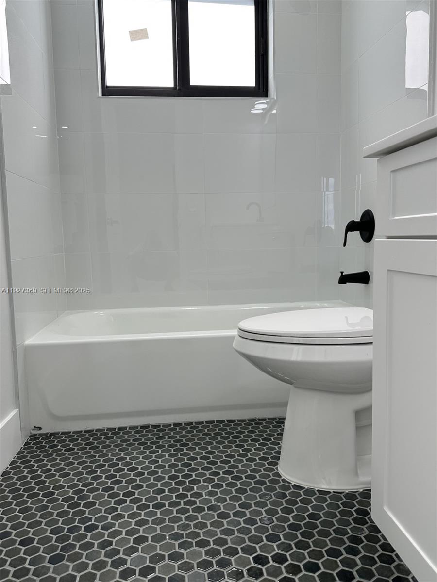 Undisclosed Address Miami, FL 33173