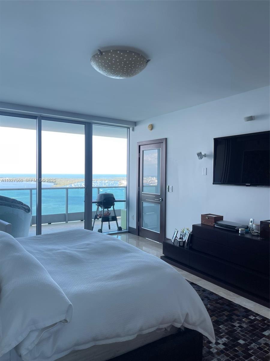 image Jade Residences11