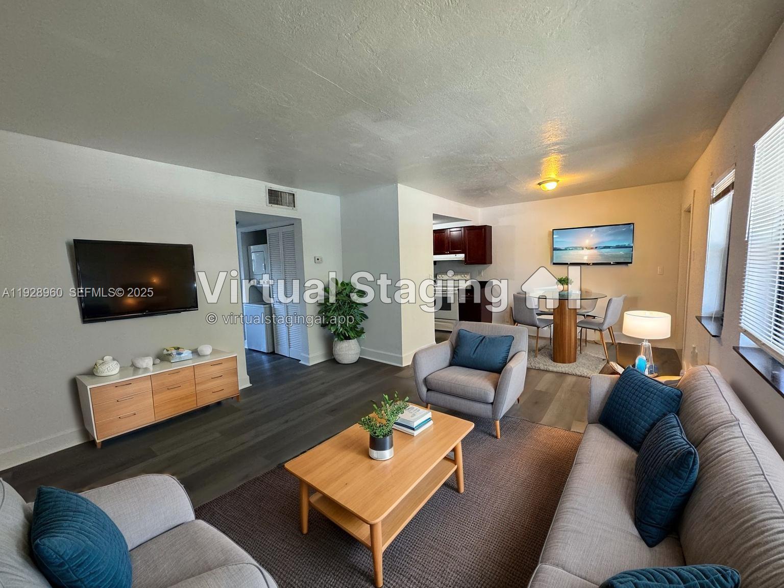 1525 NE 135th St #17