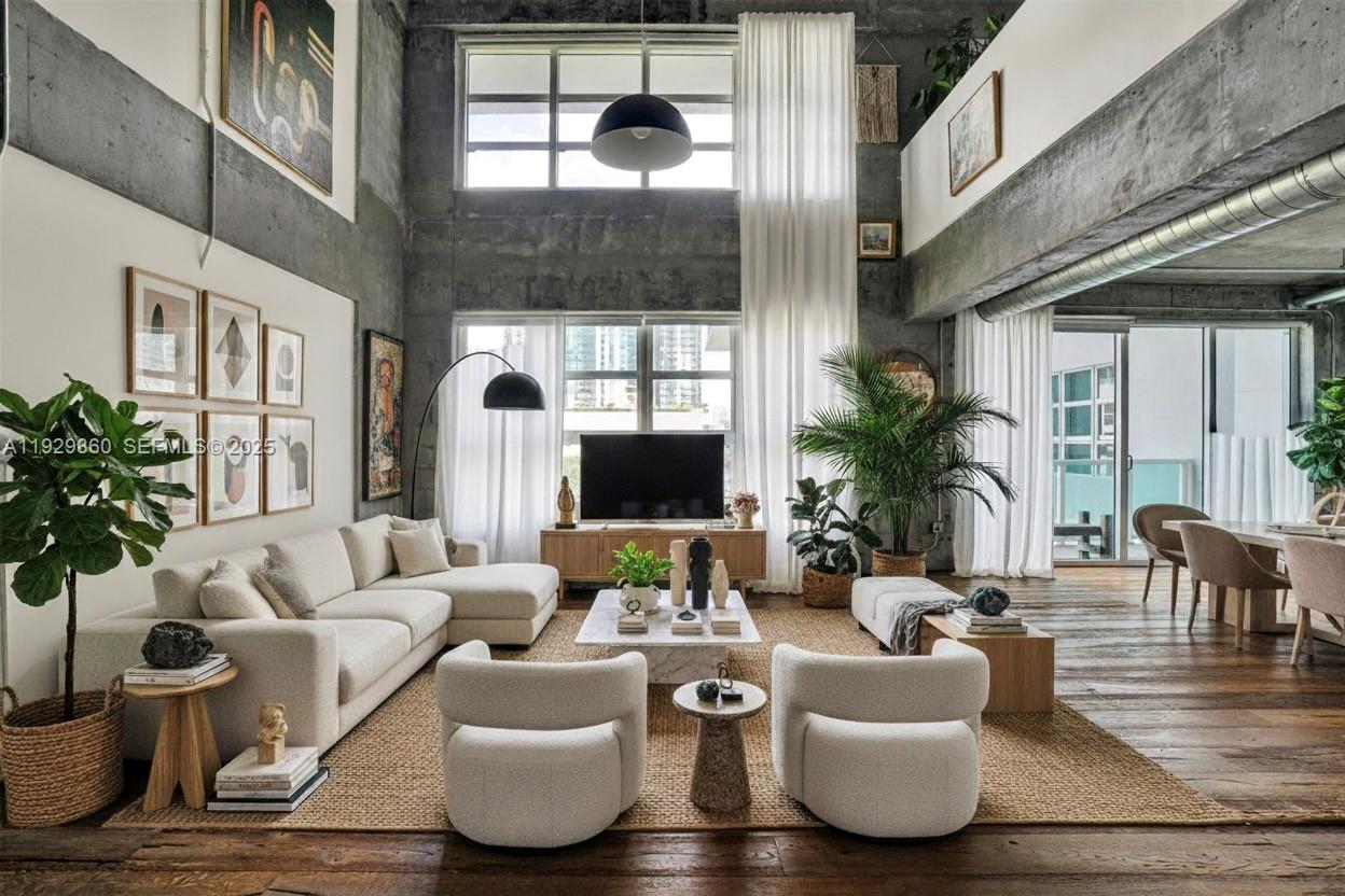 1749 NE Miami Ct #515