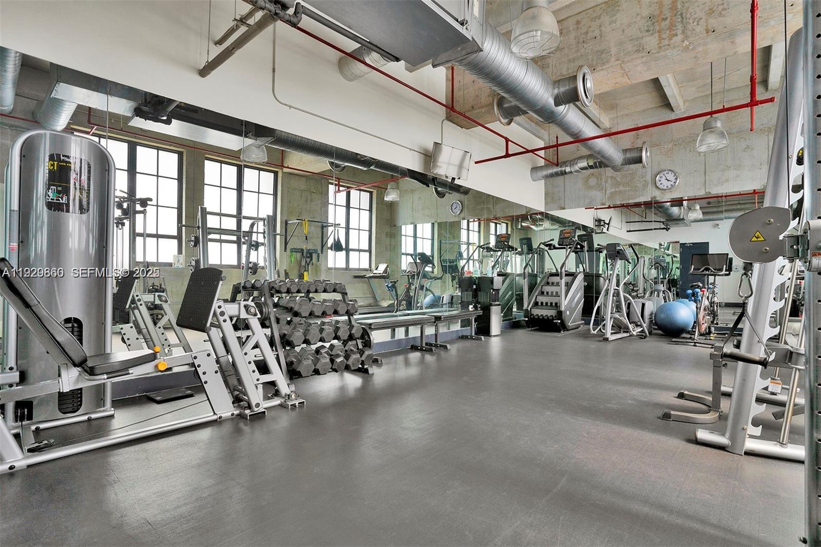 1749 NE Miami Ct #515 Miami, FL 33132