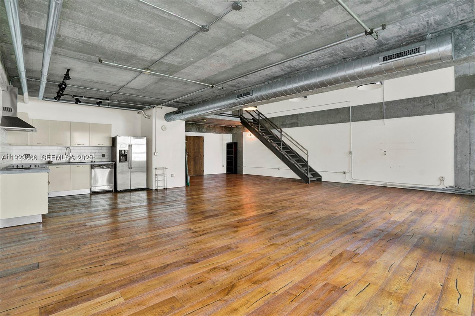 1749 NE Miami Ct #515 Miami, FL 33132