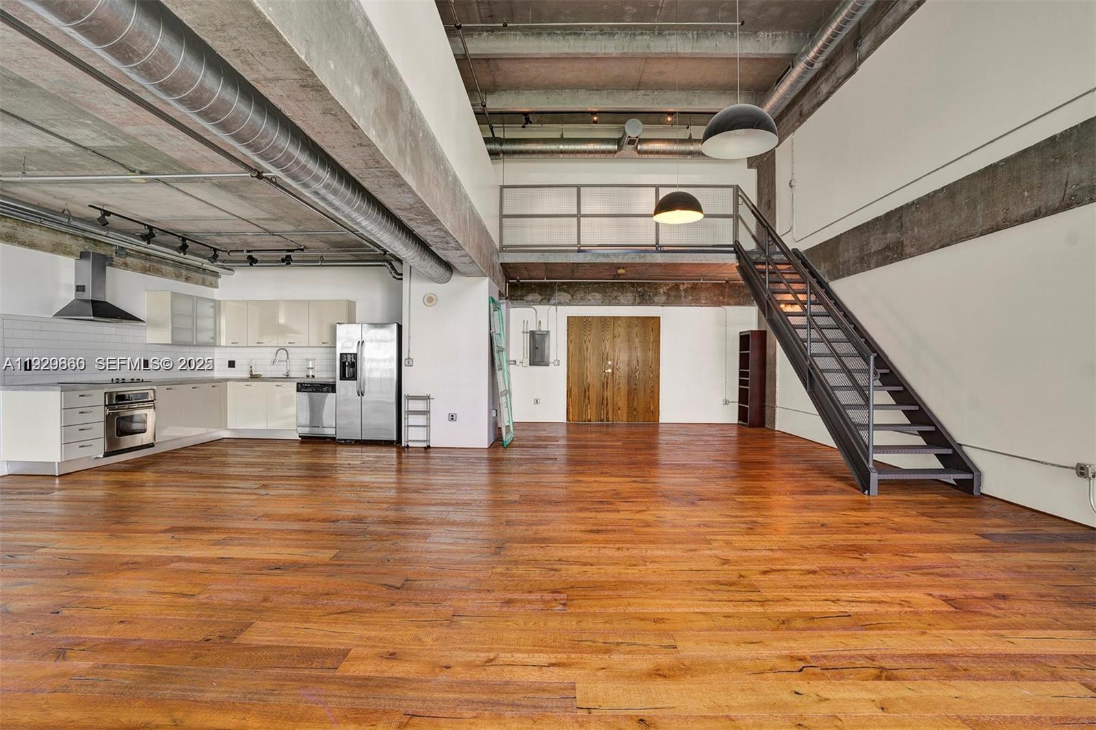 1749 NE Miami Ct #515 Miami, FL 33132