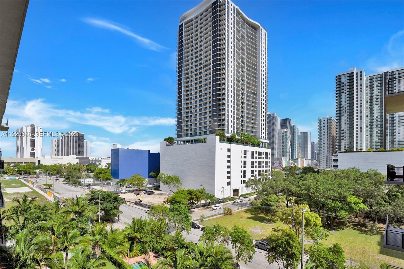 1749 NE Miami Ct #515 Miami, FL 33132