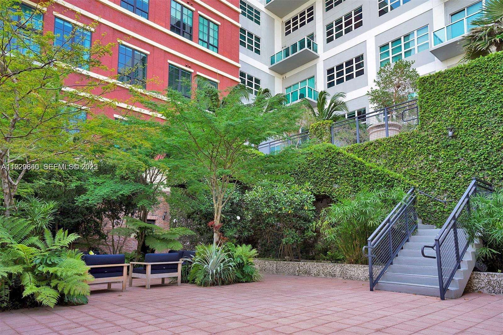 1749 NE Miami Ct #515 Miami, FL 33132