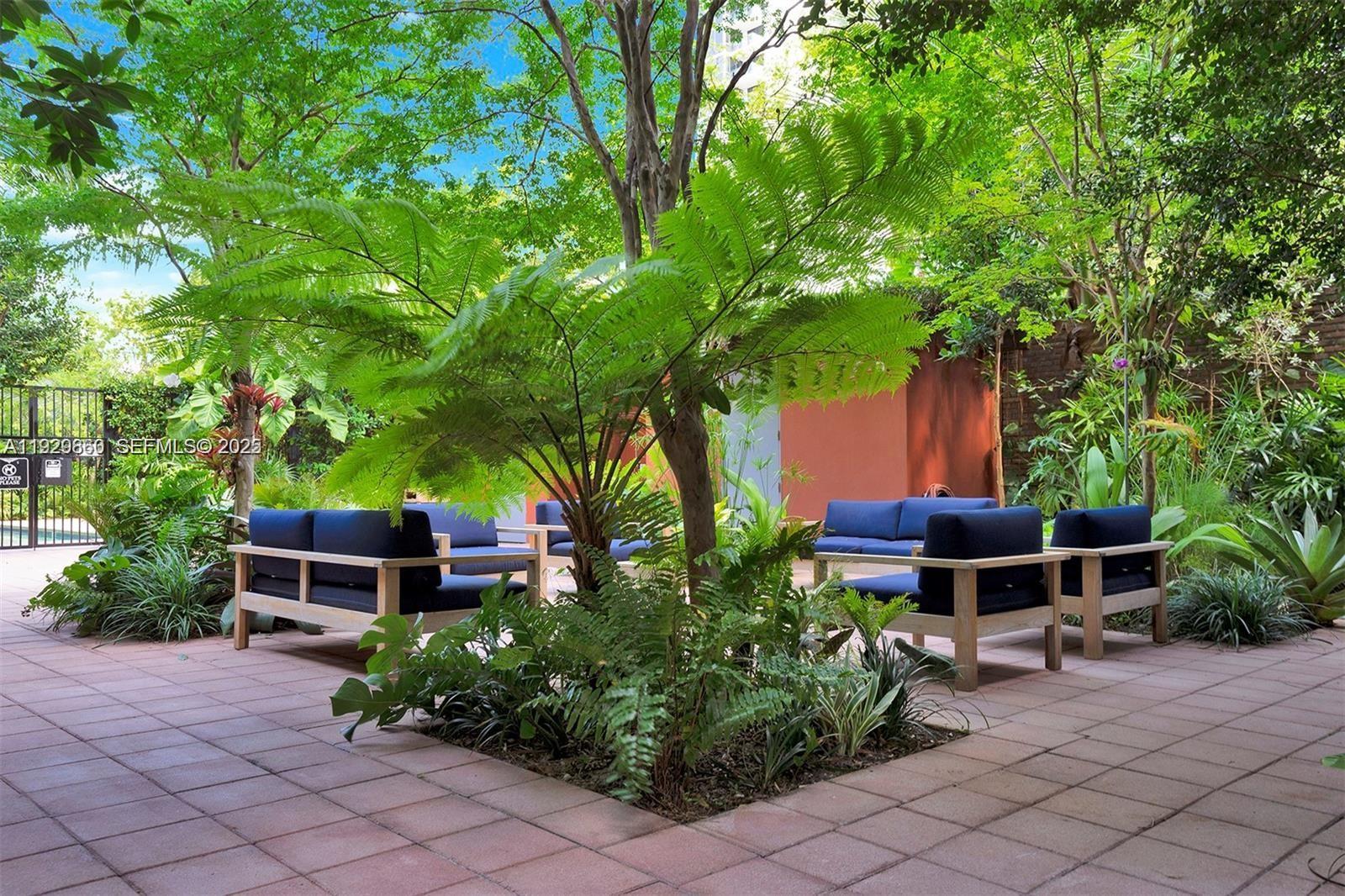 1749 NE Miami Ct #515 Miami, FL 33132