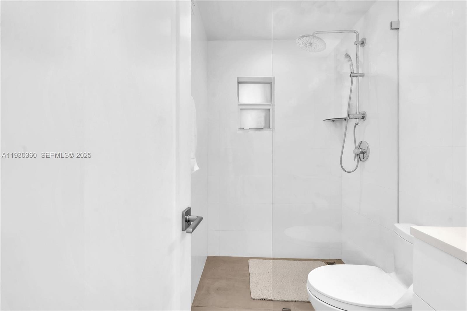 836 W 40th St #3 Miami Beach, FL 33140