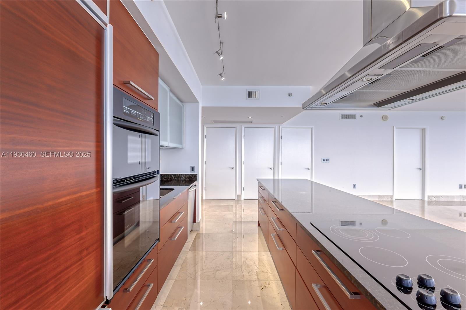 1830 S Ocean Dr #4601 Hallandale Beach, FL 33009