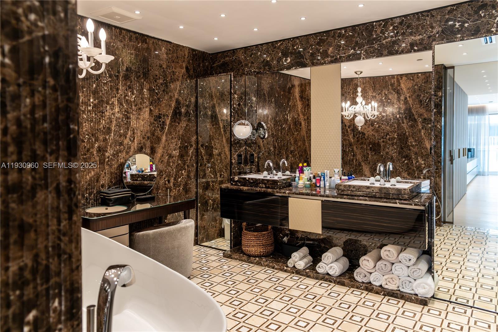 image The Palace at Bal Harbour41