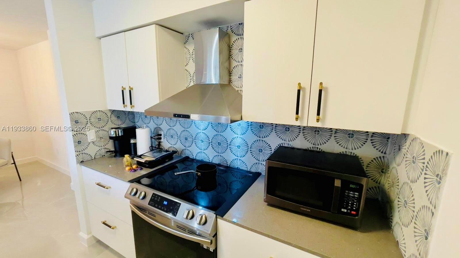 19901 E Country Clb Dr #2403 Aventura, FL 33180