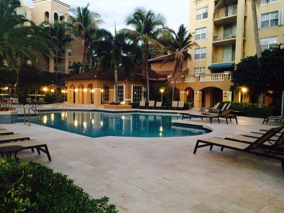 19901 E Country Clb Dr #2403 Aventura, FL 33180