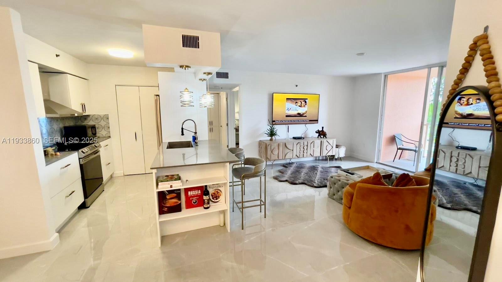 19901 E Country Clb Dr #2403 Aventura, FL 33180