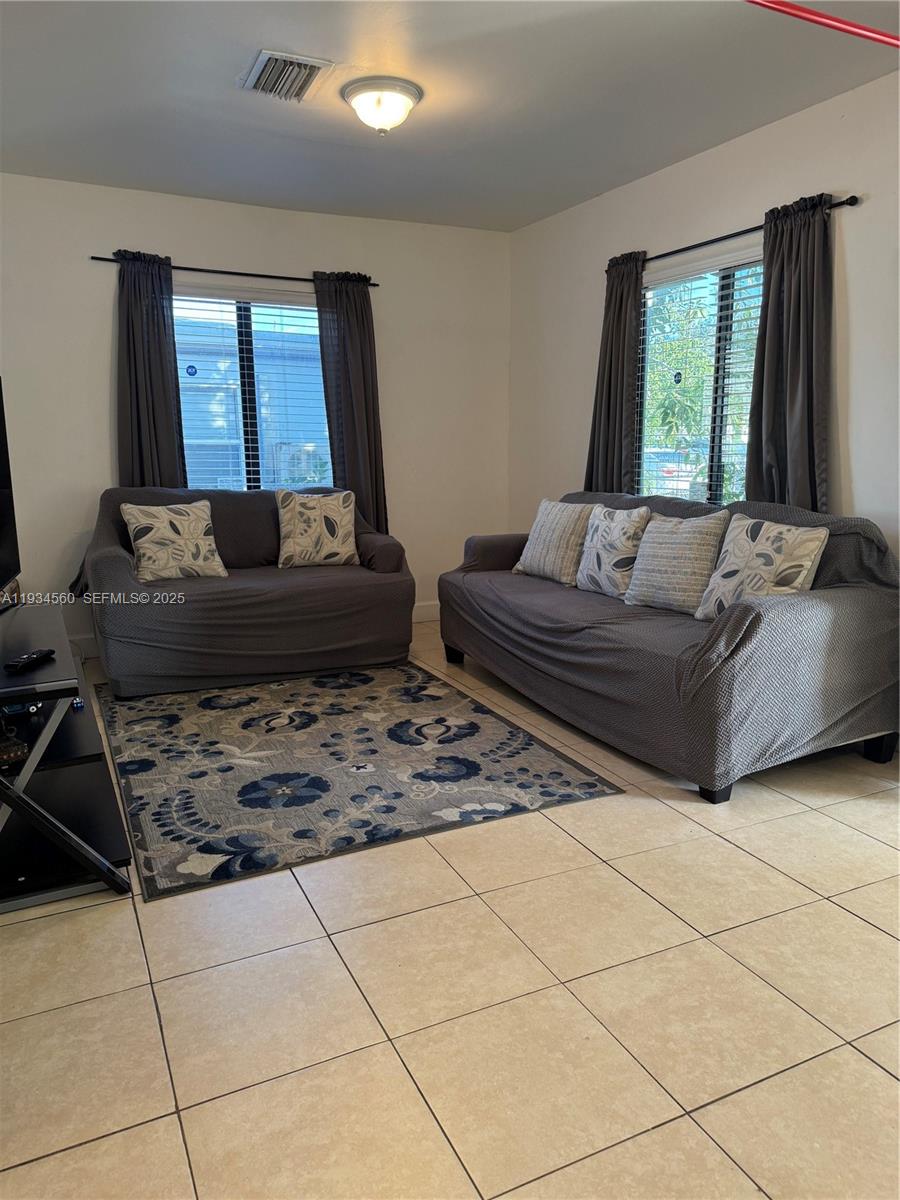 2227 NW 9th Ct Fort Lauderdale, FL 33311