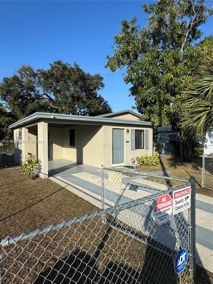 2227 NW 9th Ct Fort Lauderdale, FL 33311