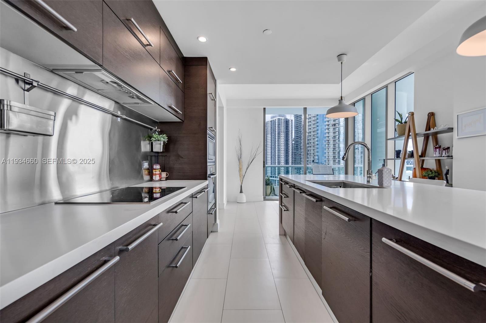 900 Biscayne Blvd #2312 Miami, FL 33132