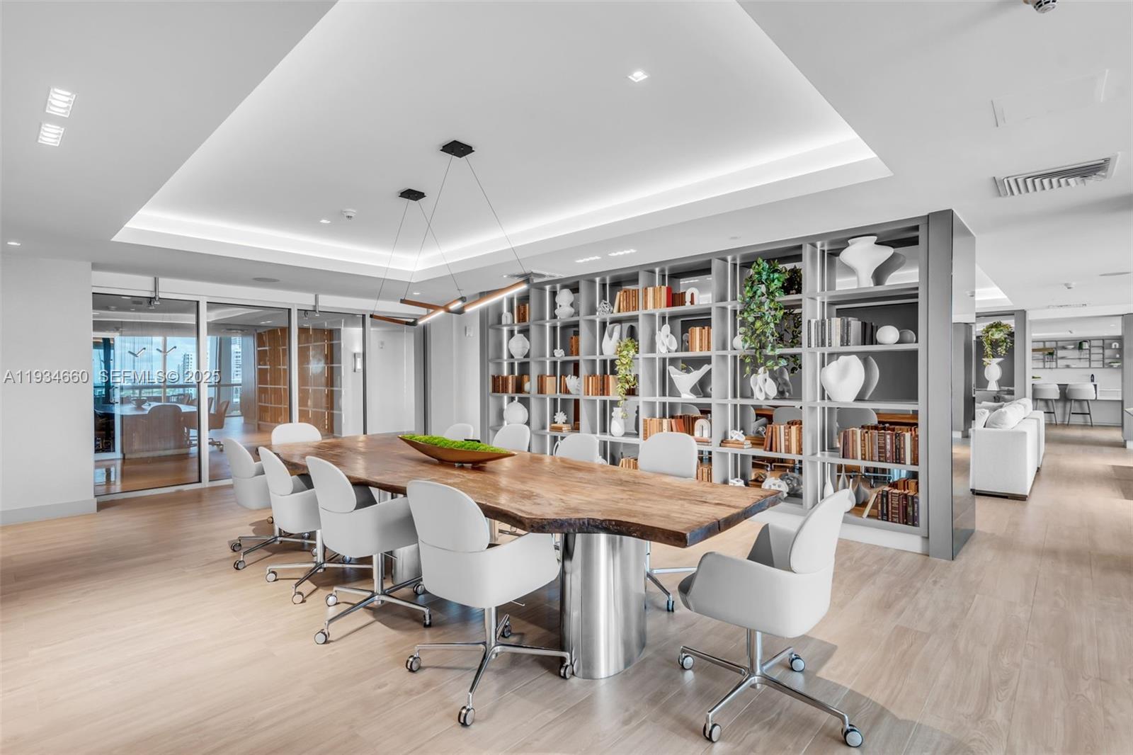 900 Biscayne Blvd #2312 Miami, FL 33132