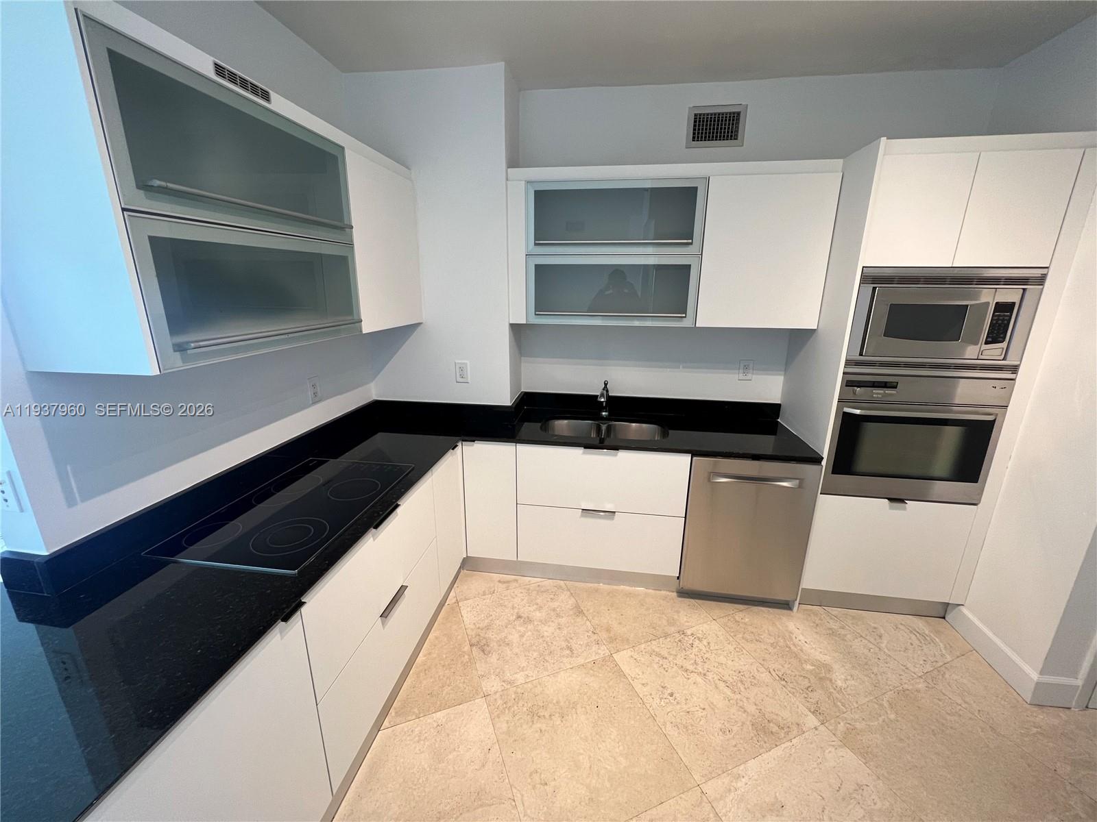 400 Alton Rd #LPH-3007 Miami Beach, FL 33139