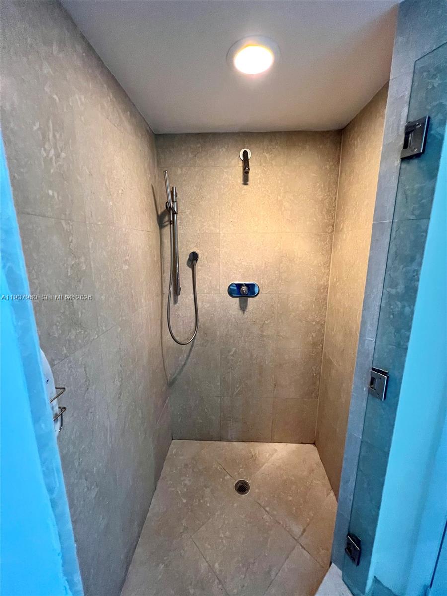 400 Alton Rd #LPH-3007 Miami Beach, FL 33139