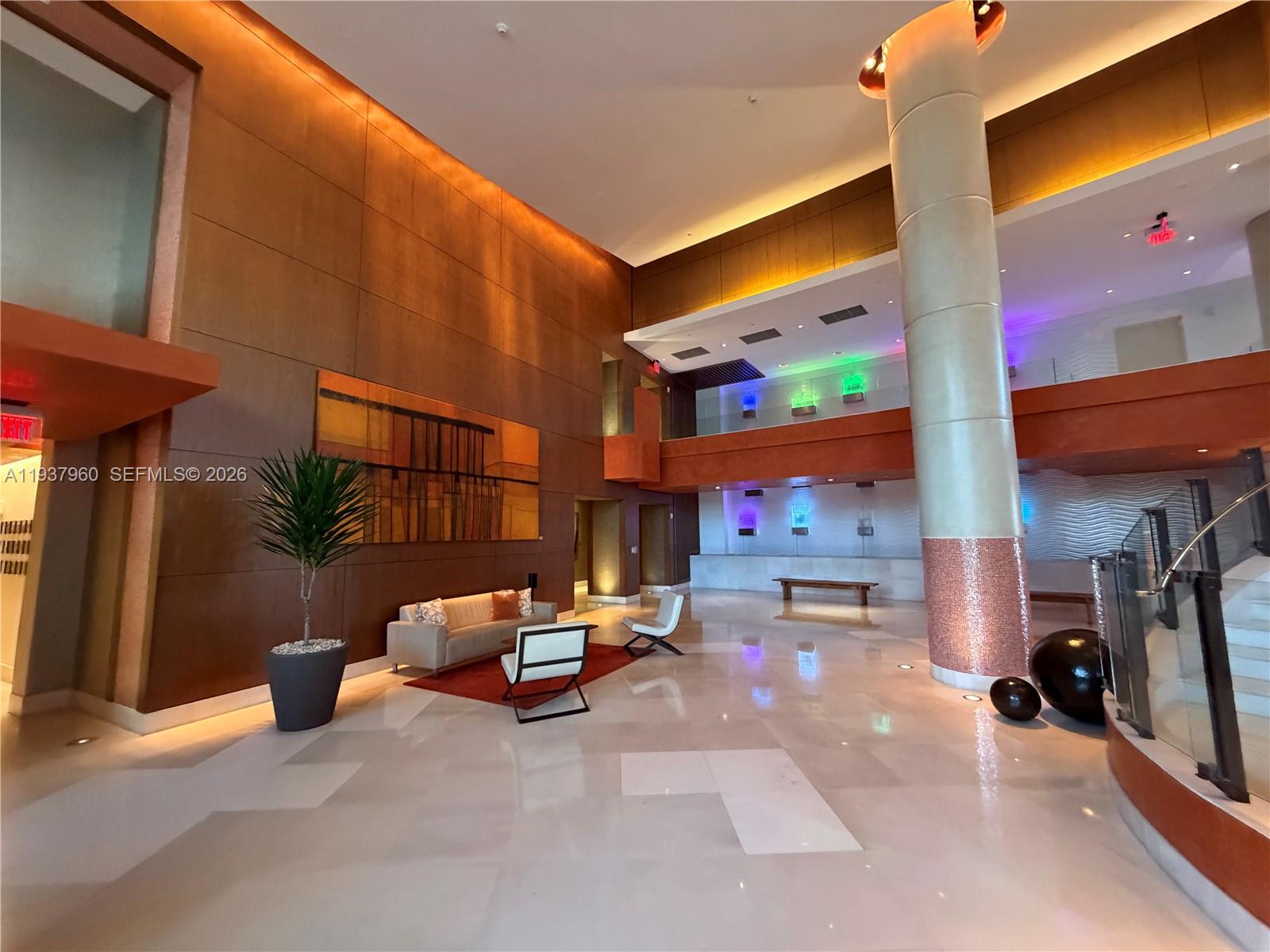 400 Alton Rd #LPH-3007 Miami Beach, FL 33139