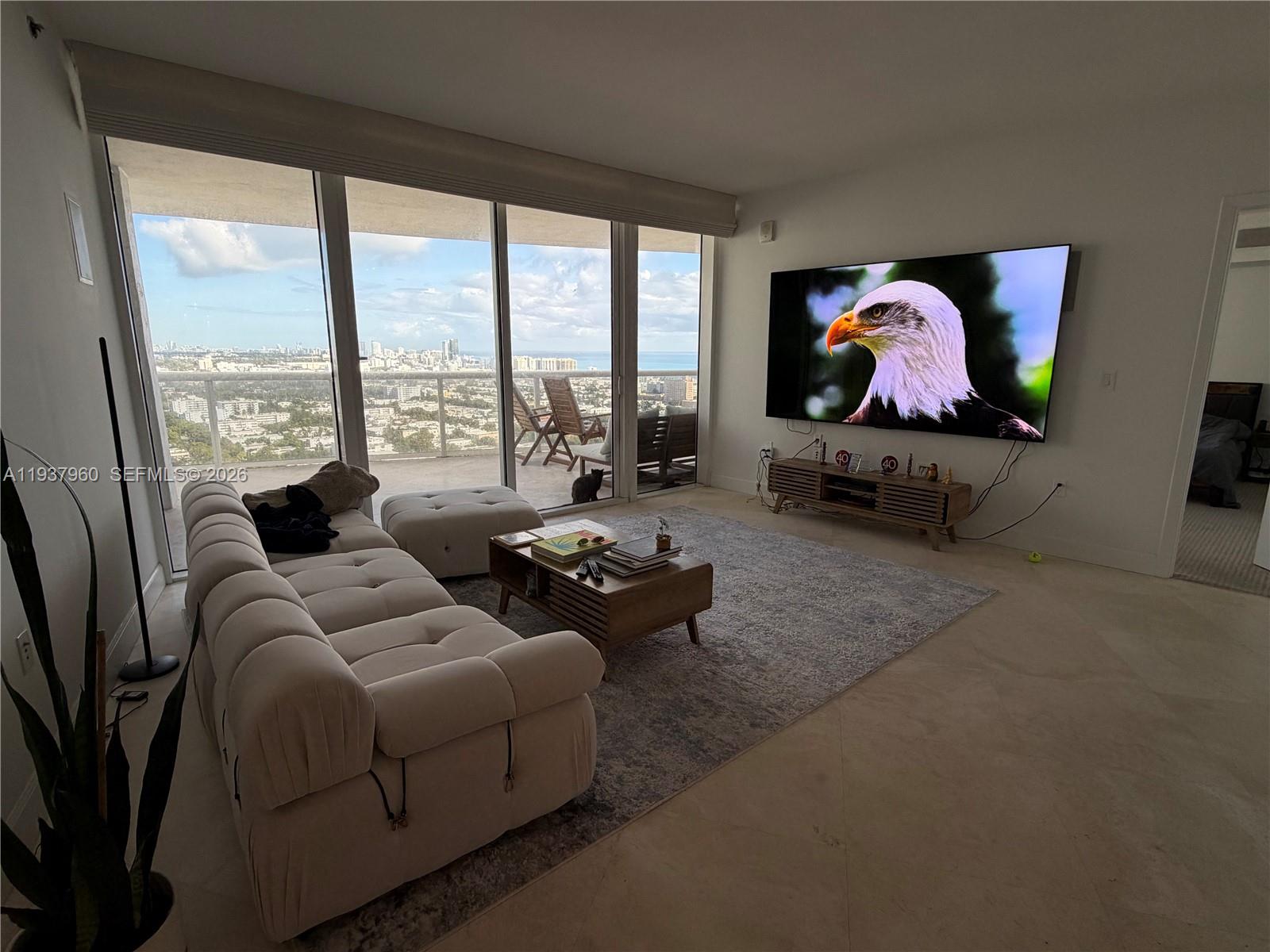 400 Alton Rd #LPH-3007 Miami Beach, FL 33139