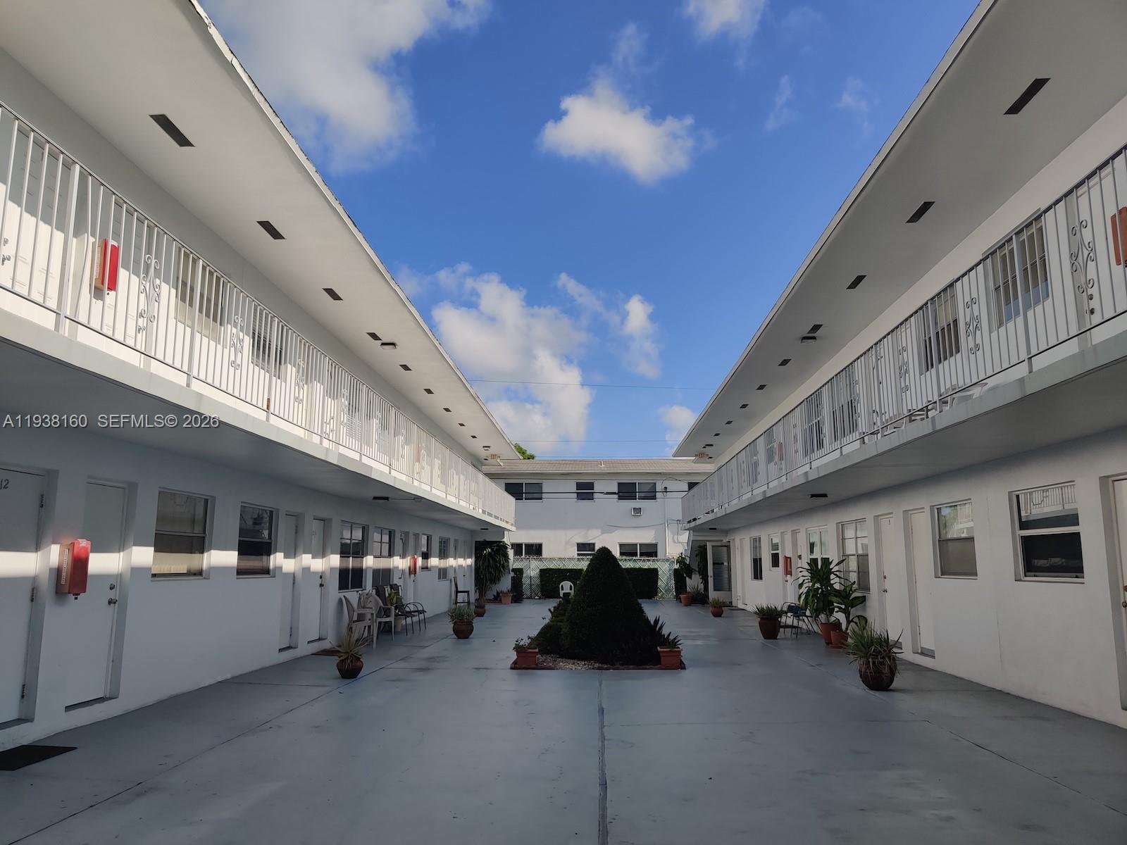 2826 Van Buren St #8