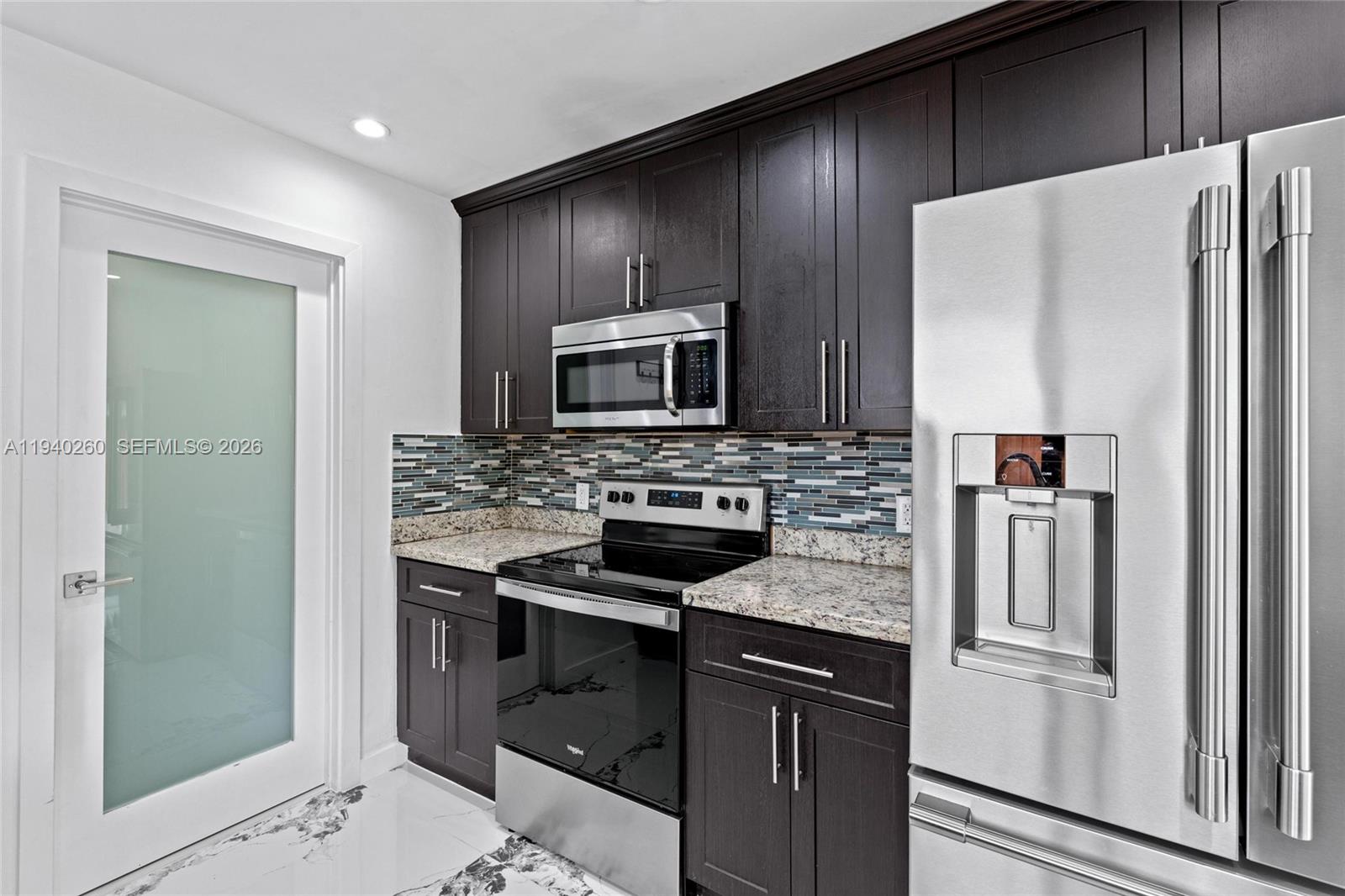 730 SW 95th Ter Pembroke Pines, FL 33025