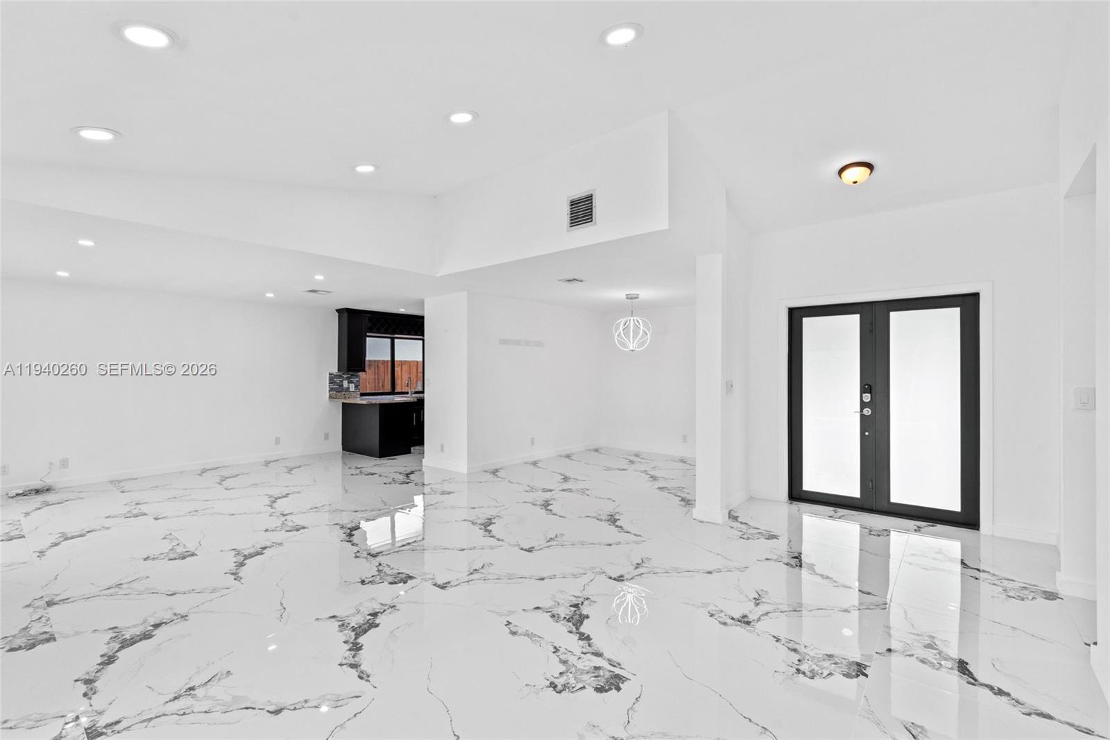 730 SW 95th Ter Pembroke Pines, FL 33025