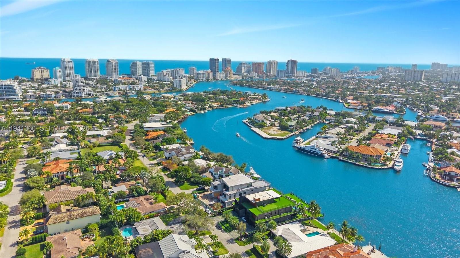 725 Middle Riv Dr Fort Lauderdale, FL 33304