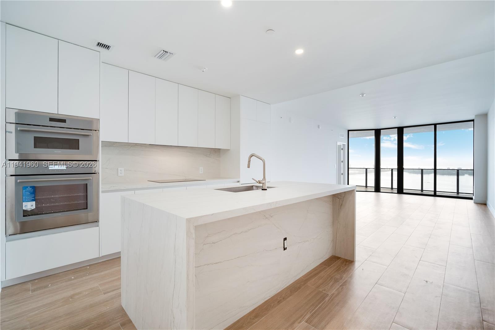 700 NE 24th St #4203 Miami, FL 33137