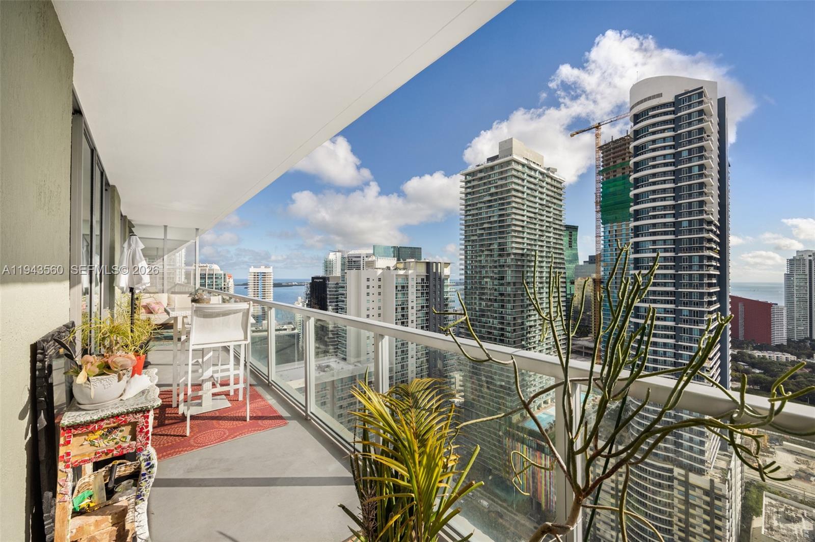 79 SW 12th St #PH3904-S Miami, FL 33130