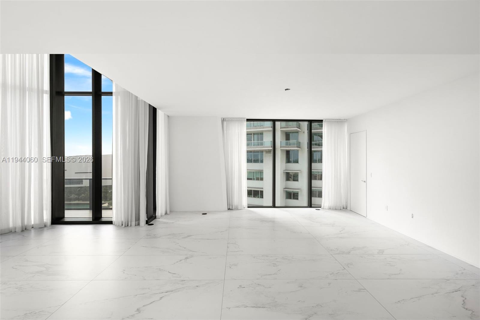 image One Thousand Museum (1000 Museum)19