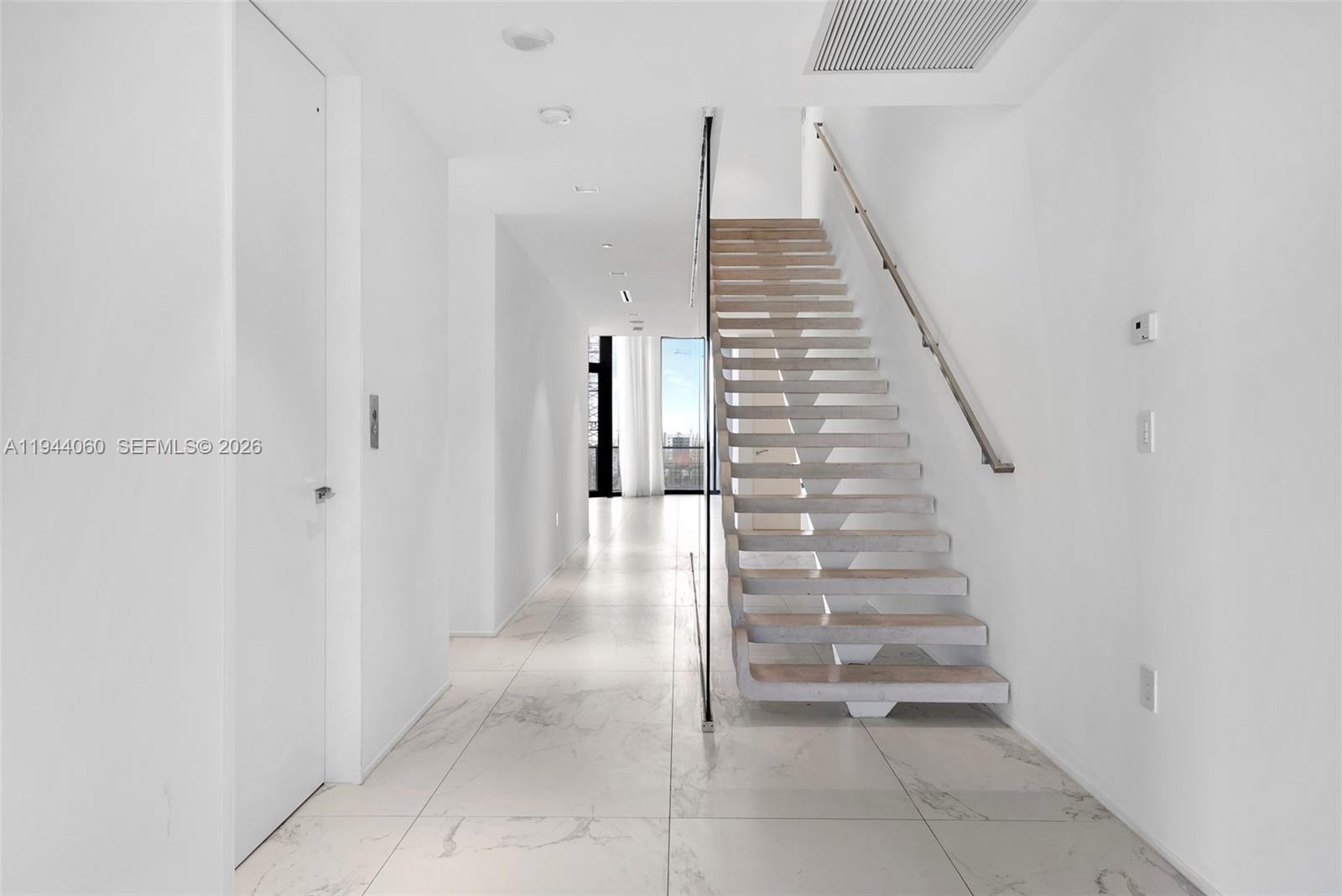 image One Thousand Museum (1000 Museum)22