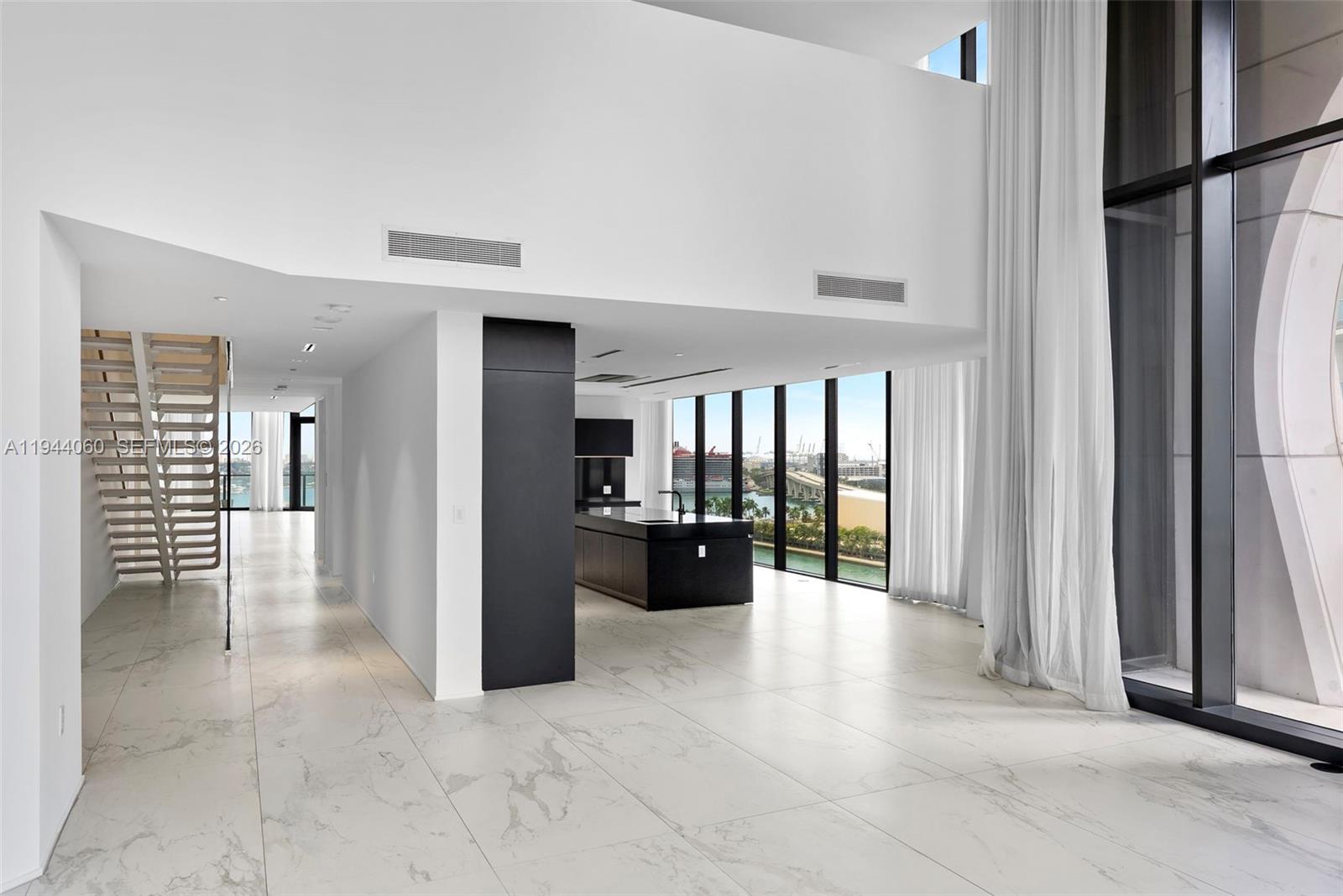 image One Thousand Museum (1000 Museum)33