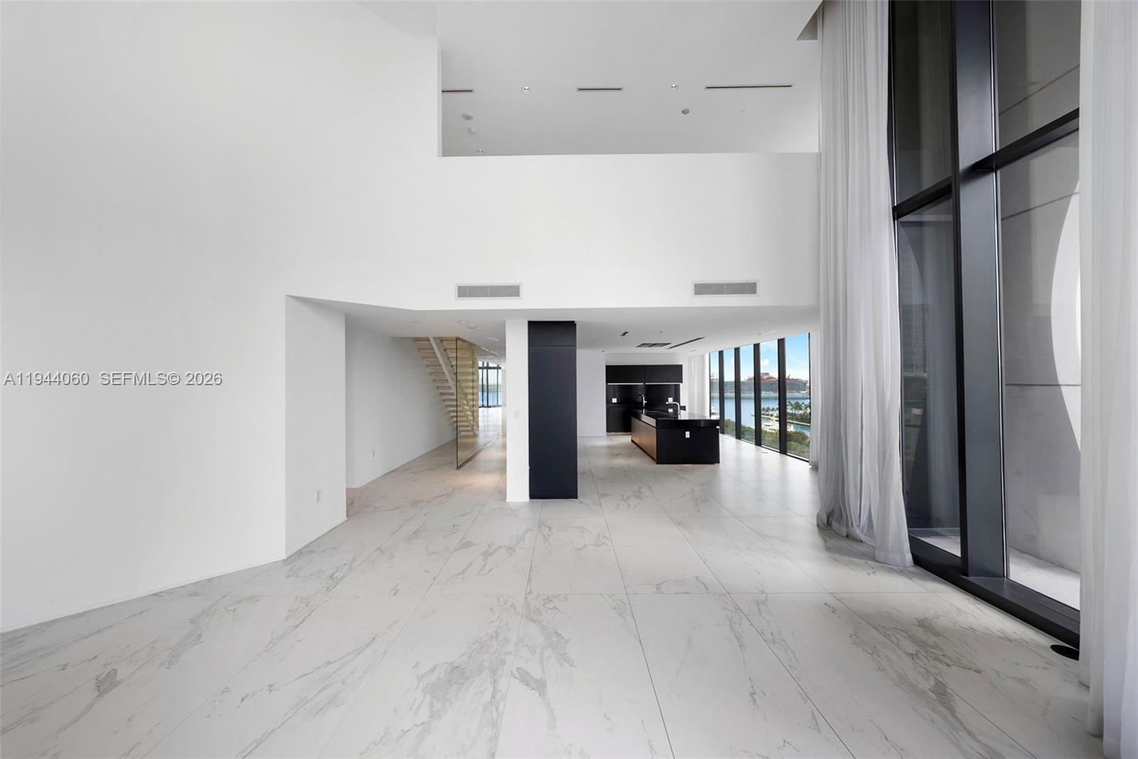 image One Thousand Museum (1000 Museum)35