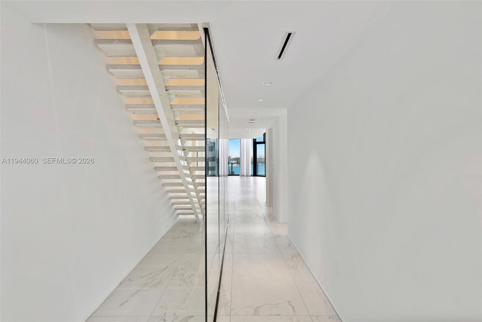 image One Thousand Museum (1000 Museum)36