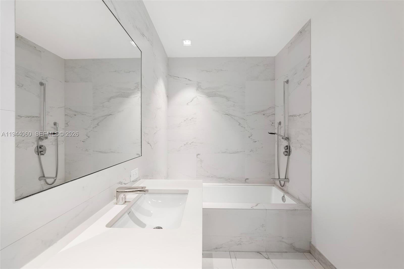 image One Thousand Museum (1000 Museum)52