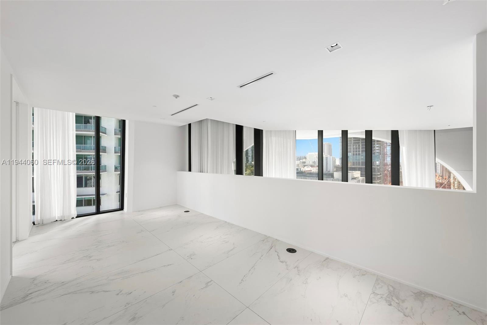 image One Thousand Museum (1000 Museum)54