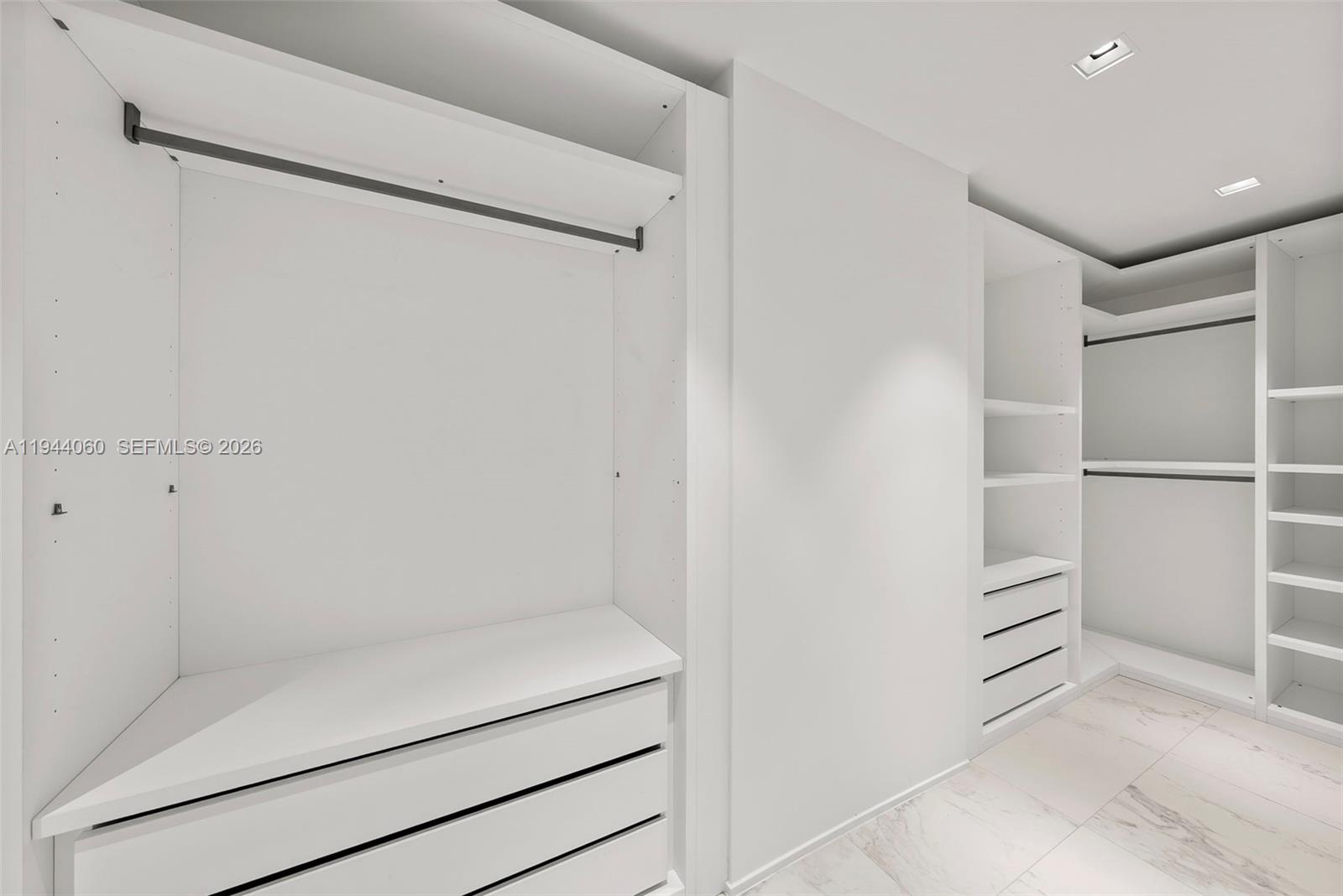 image One Thousand Museum (1000 Museum)61