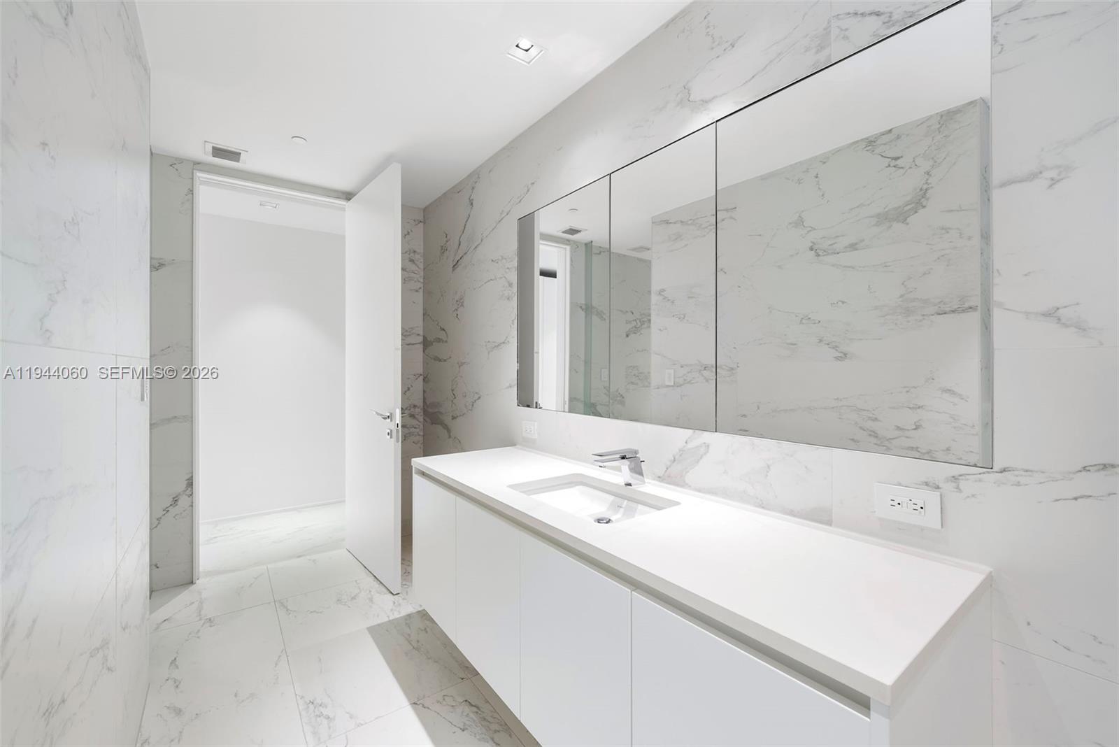 image One Thousand Museum (1000 Museum)66