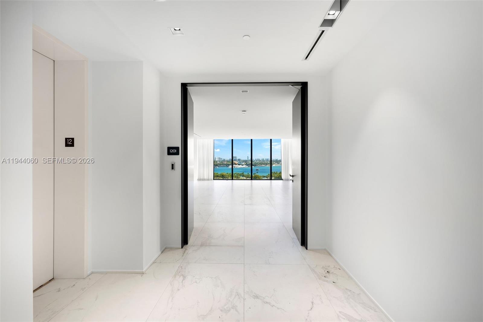 image One Thousand Museum (1000 Museum)6