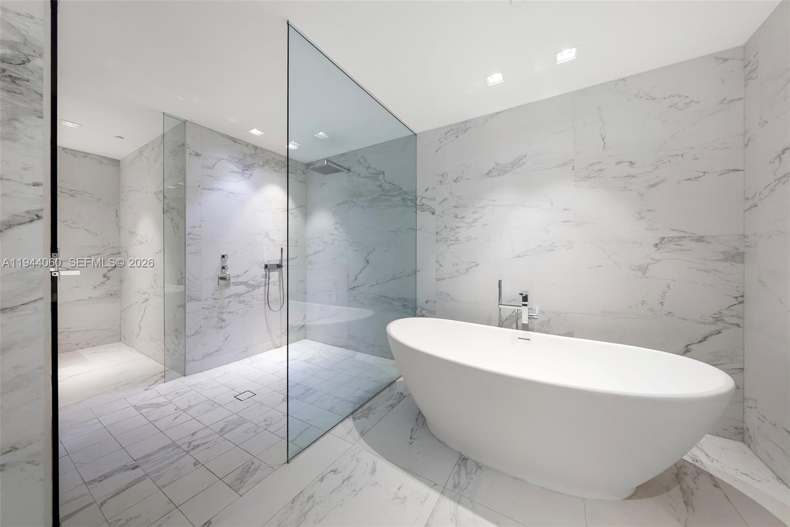 image One Thousand Museum (1000 Museum)70