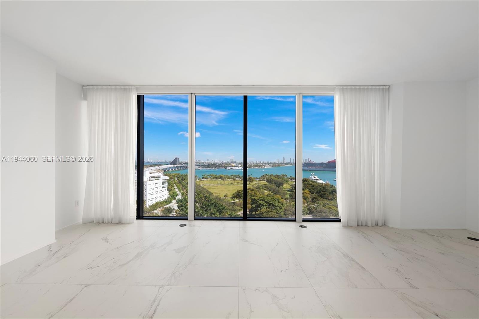 image One Thousand Museum (1000 Museum)77