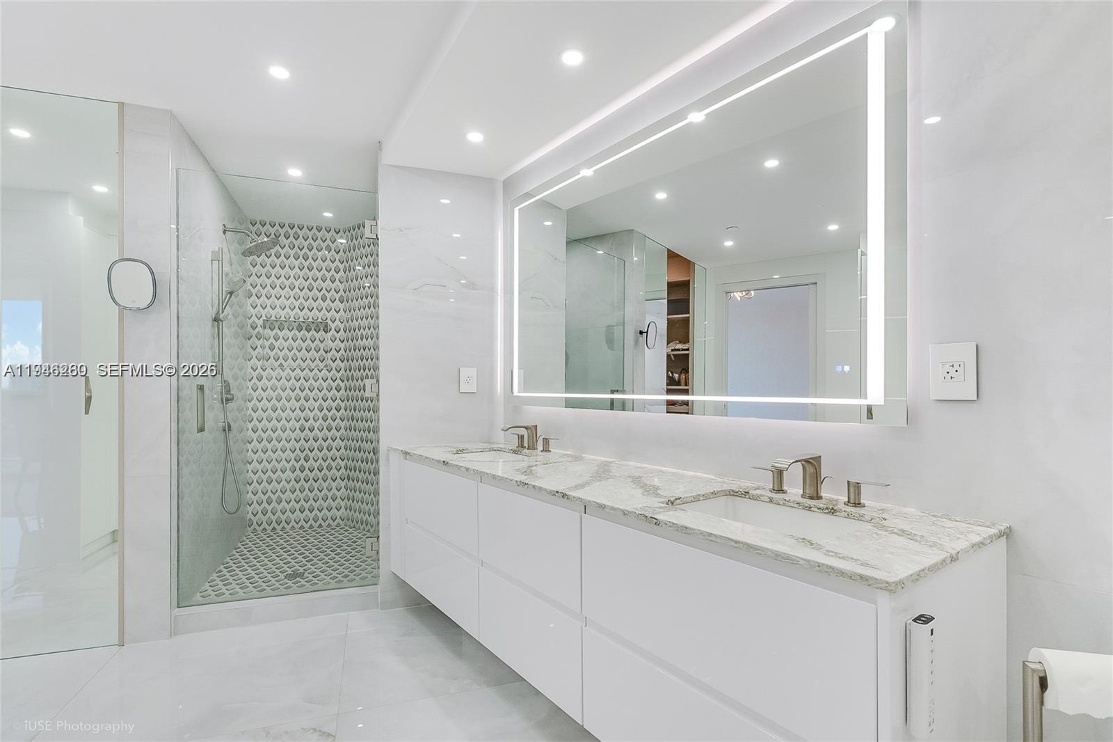 image Ocean Four Condo12