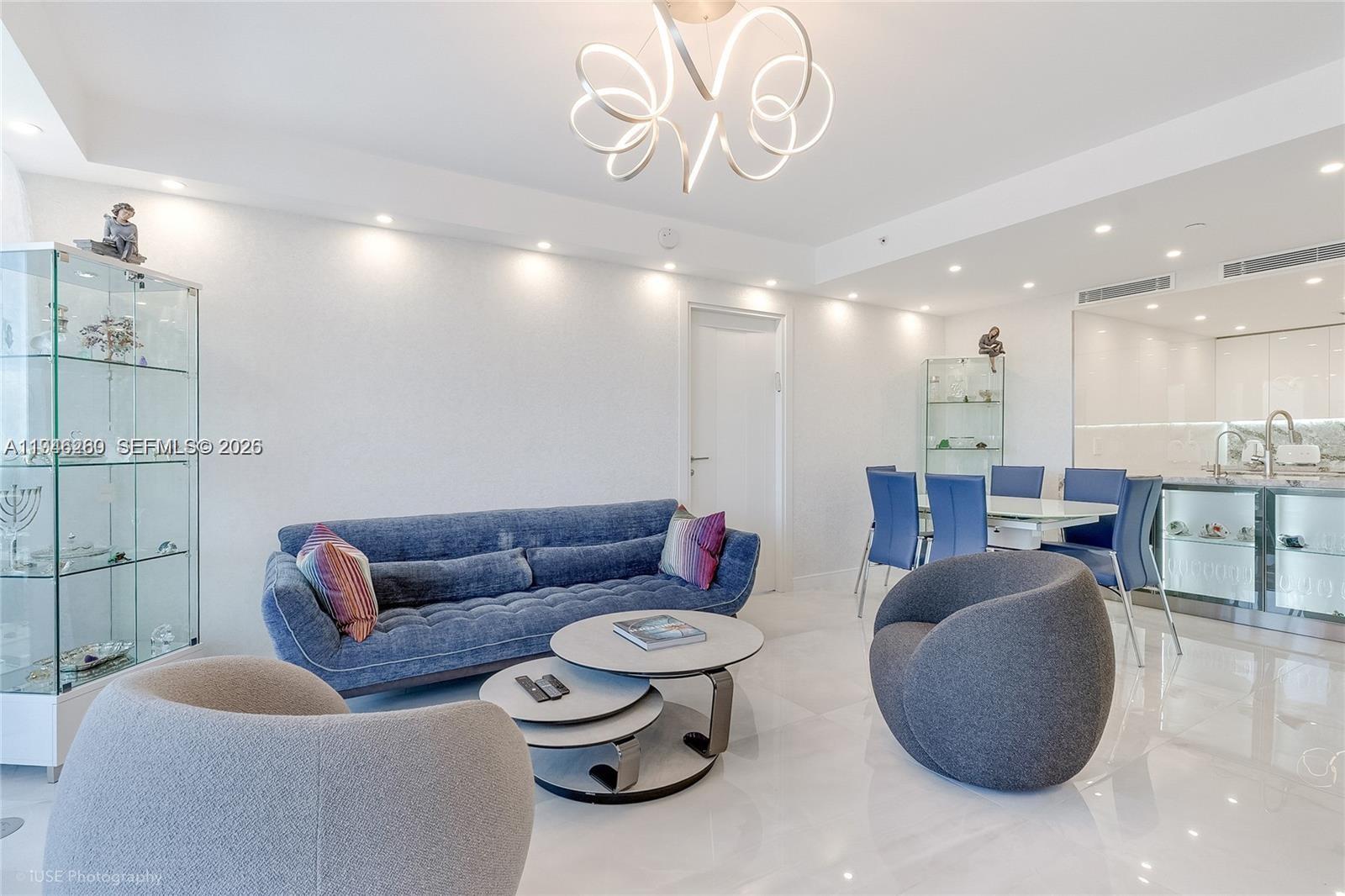 image Ocean Four Condo6