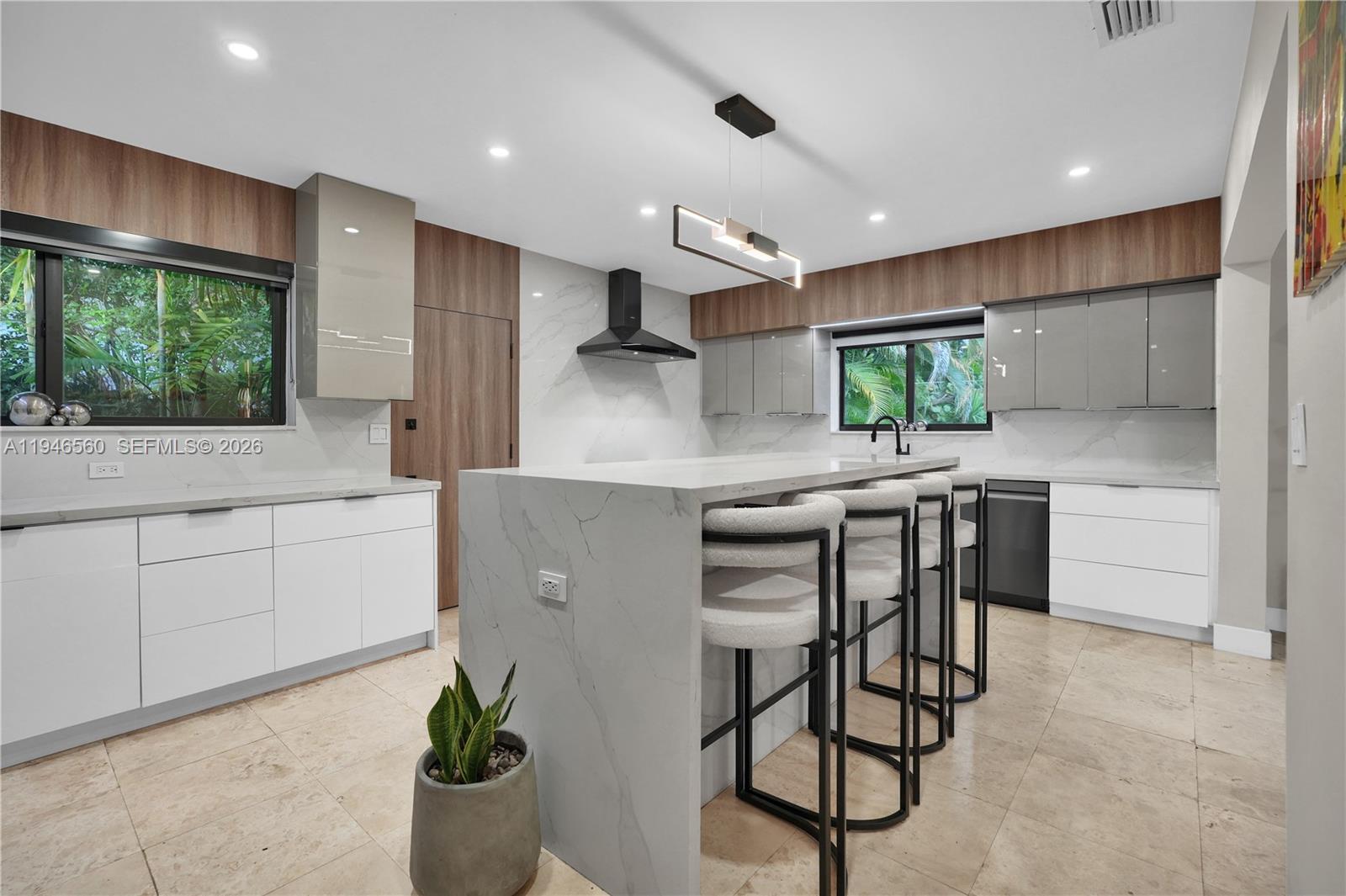 11905 NE 6th Ave Biscayne Park, FL 33161