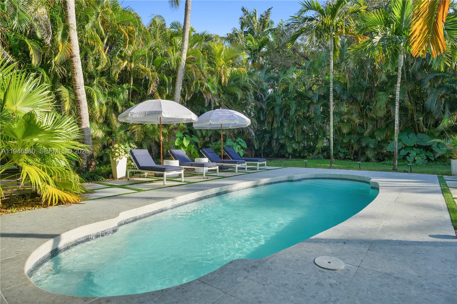 11905 NE 6th Ave Biscayne Park, FL 33161